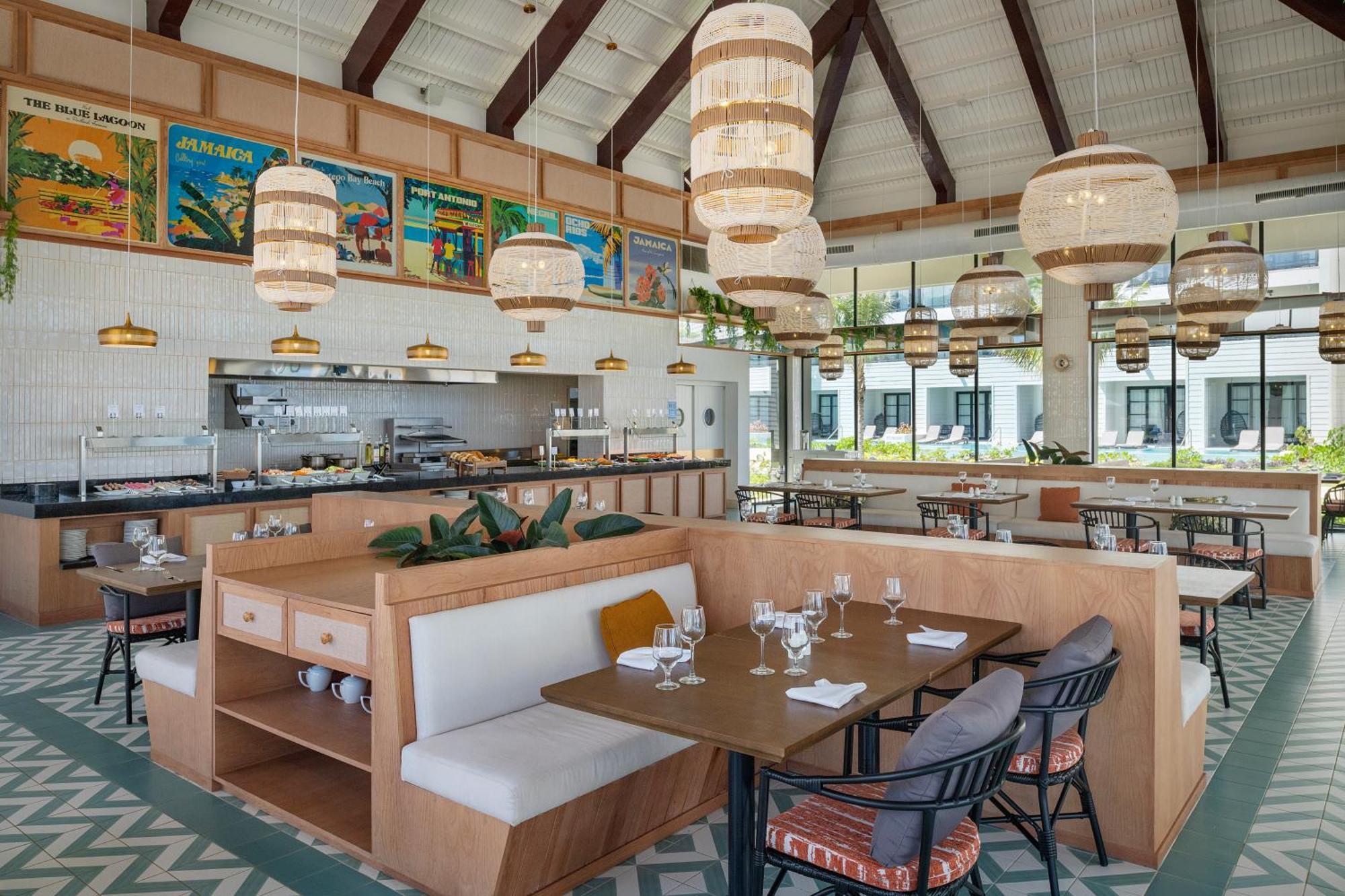 Spring Rises Ocean Eden Bay (Adults Only)酒店 外观 照片 The interior of the restaurant