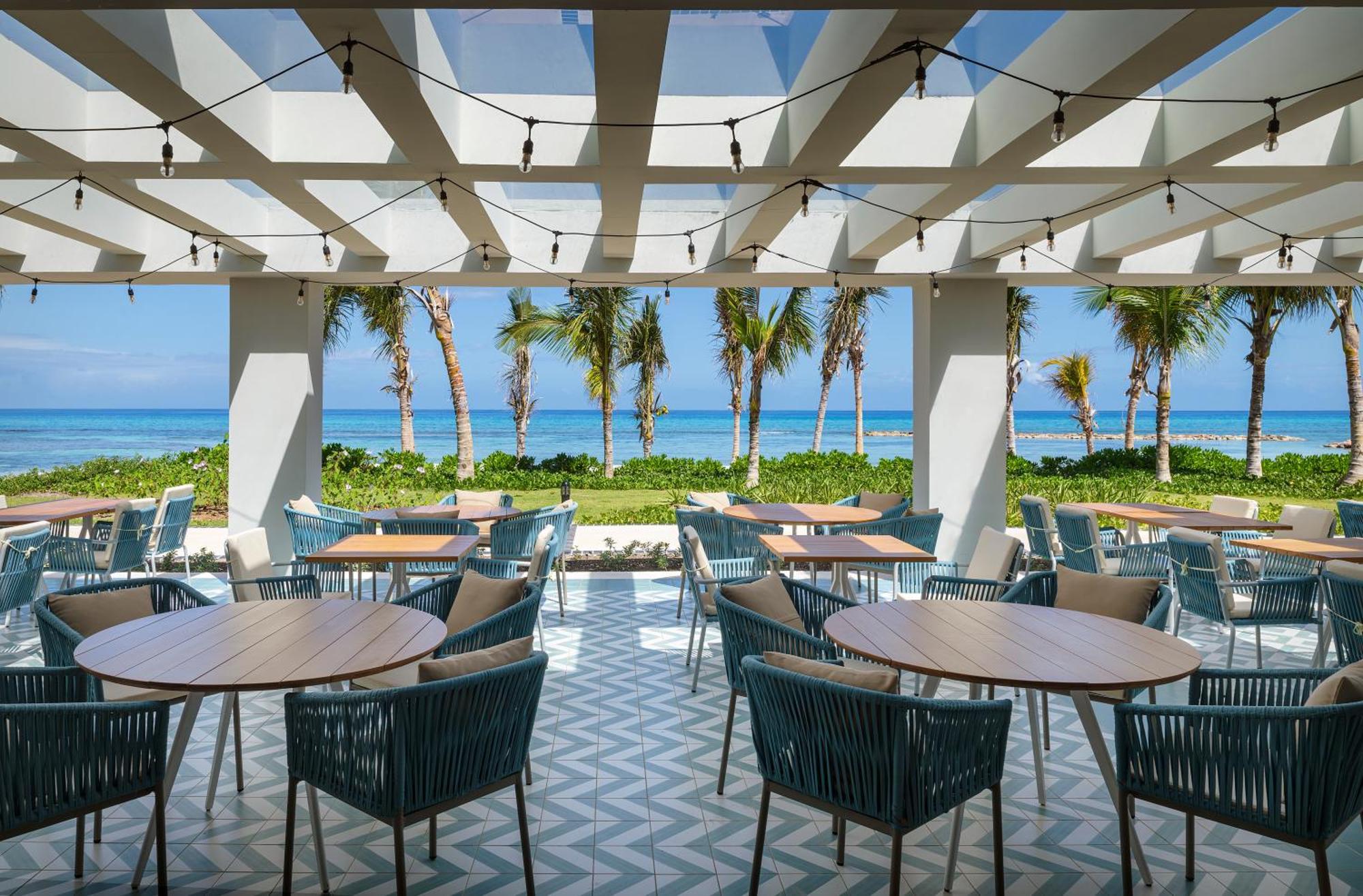 Spring Rises Ocean Eden Bay (Adults Only)酒店 外观 照片 The Beach Club at The Ritz-Carlton, Cancun